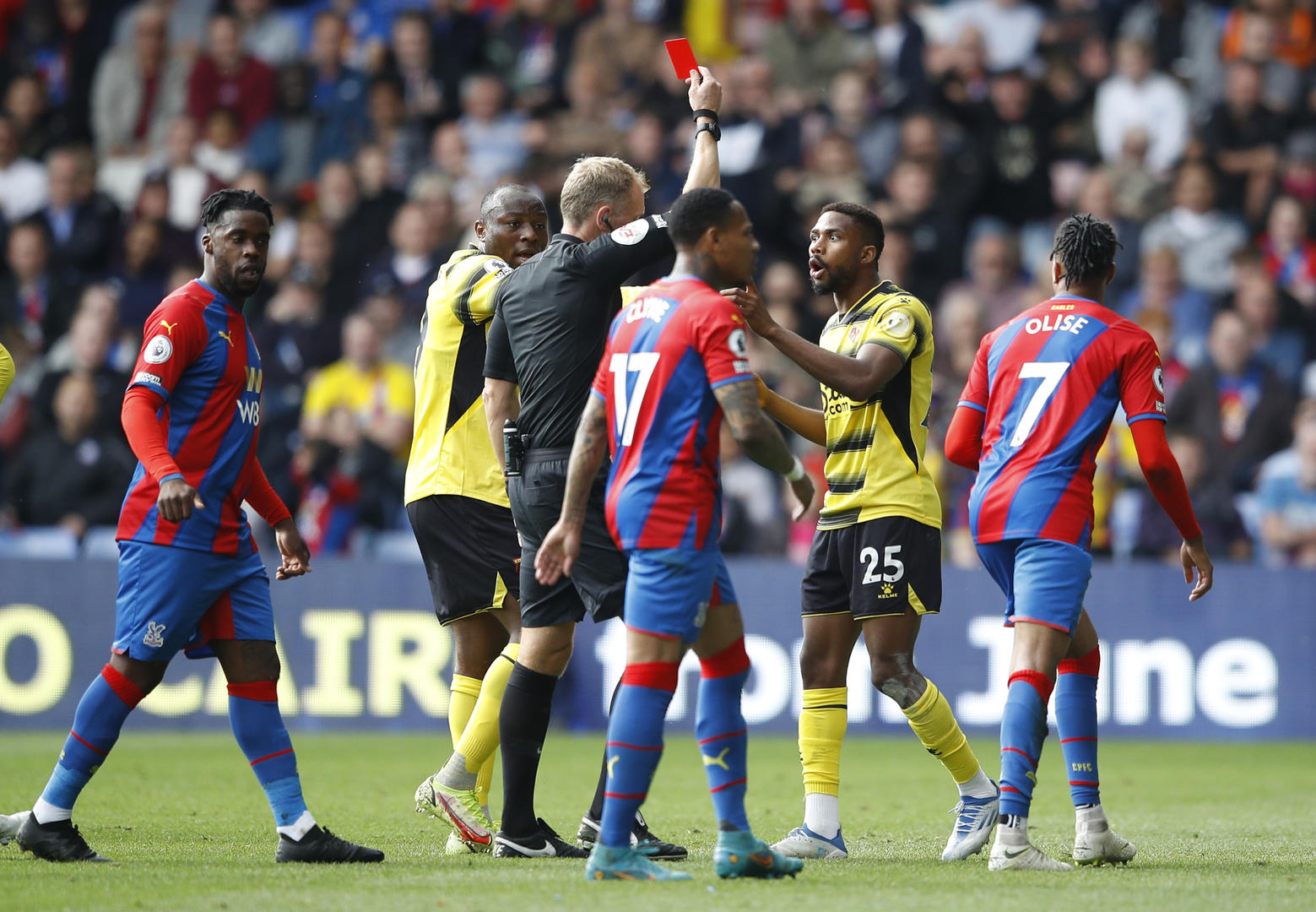 更是在世界 更是在世界